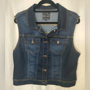 Wax Jean | Women’s Blue Denim Vest